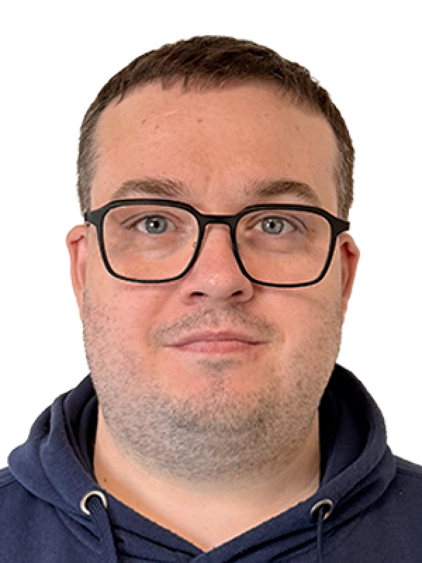 martin-bøndergaard-profil-image-300x450